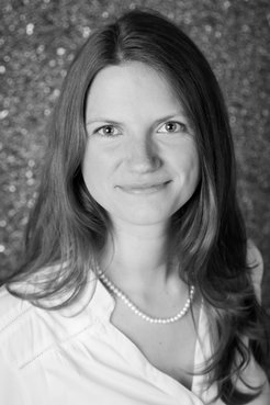 Dr. Jennifer Jucha
