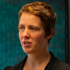 Viola Priesemann leitet eine Forschungsgruppe am Max-Planck-Institut für Dynamik und Selbstorganisation und ist eine Autorin der Stellungnahme, die die vier außeruniversitären Forschungsorganisationen zur Ausbreitung des Coronavirus und zu seiner Ausbreitung veröffentlicht haben.
